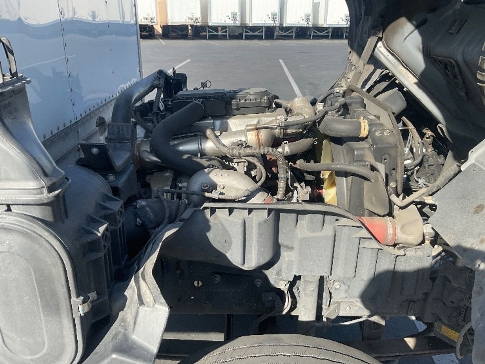 Light Duty Box Truck-Light and Medium Duty Trucks-Hino-2019-155-Torrance-CA-260,243\n\t\tmiles-$ 21,000 - Image 23