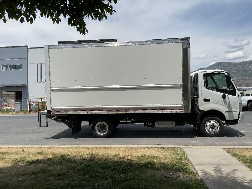 Light Duty Box Truck-Light and Medium Duty Trucks-Hino-2019-155-West Valley City-UT-127,620\n\t\tmiles-$ 39,750 - Image 15