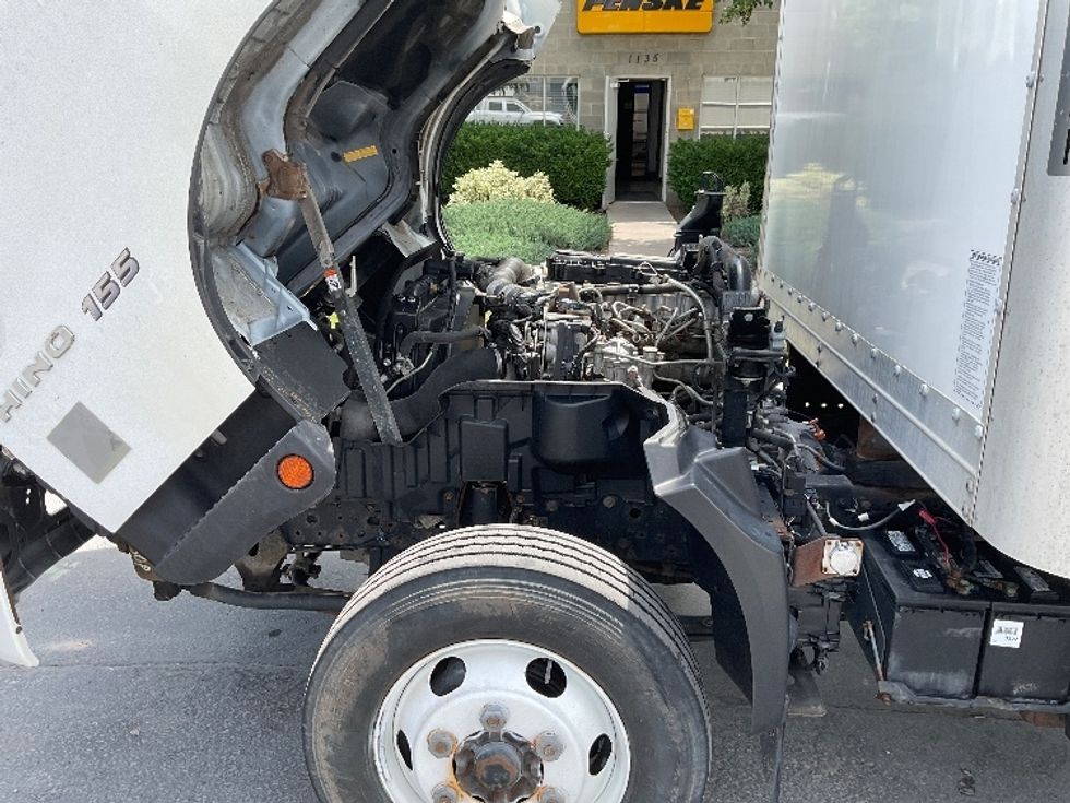 Light Duty Box Truck-Light and Medium Duty Trucks-Hino-2019-155-West Valley City-UT-127,620\n\t\tmiles-$ 39,750 - Image 24