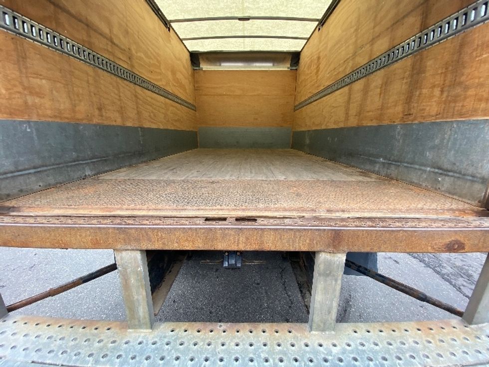 Light Duty Box Truck-Light and Medium Duty Trucks-Hino-2019-165-Mississauga-ON-123,192\n\t\tkm-$ 56,000 - Image 10