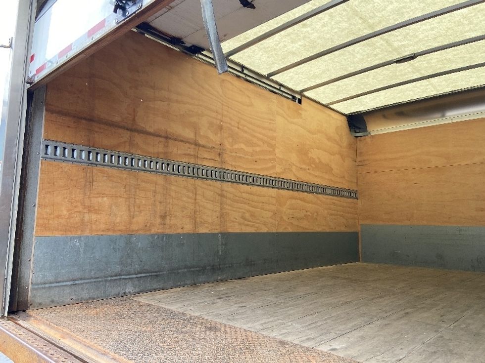 Light Duty Box Truck-Light and Medium Duty Trucks-Hino-2019-165-Mississauga-ON-123,192\n\t\tkm-$ 56,000 - Image 11