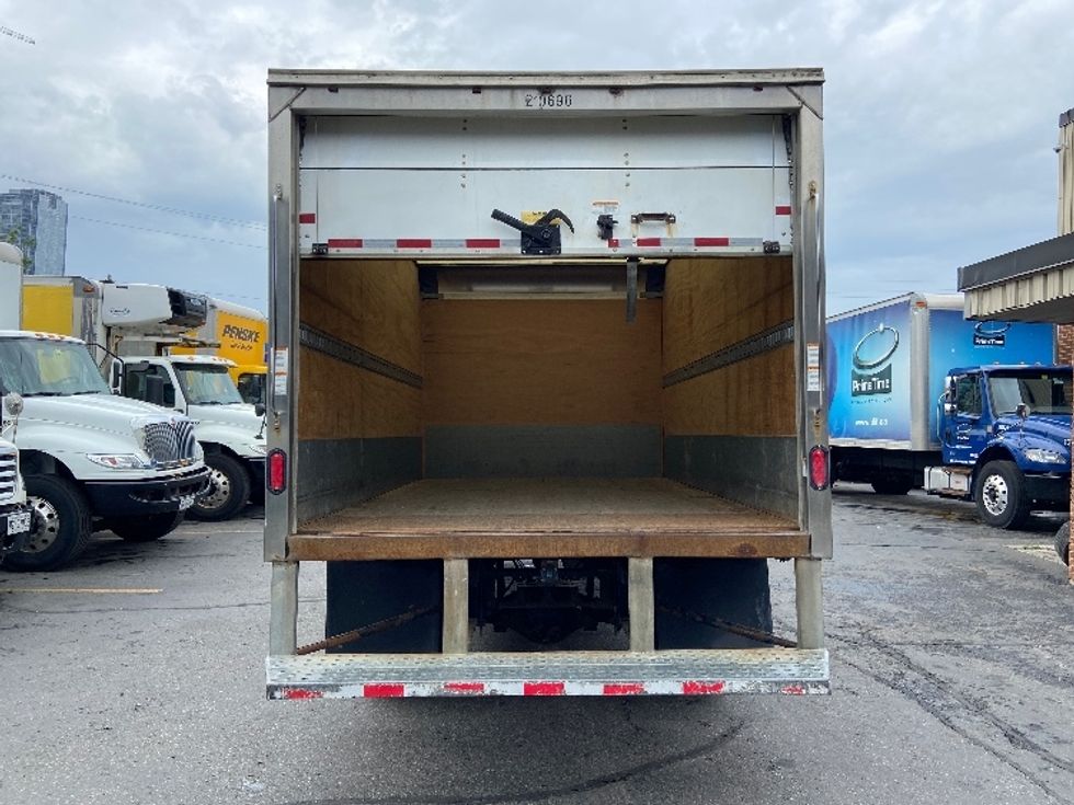 Light Duty Box Truck-Light and Medium Duty Trucks-Hino-2019-165-Mississauga-ON-123,192\n\t\tkm-$ 56,000 - Image 8