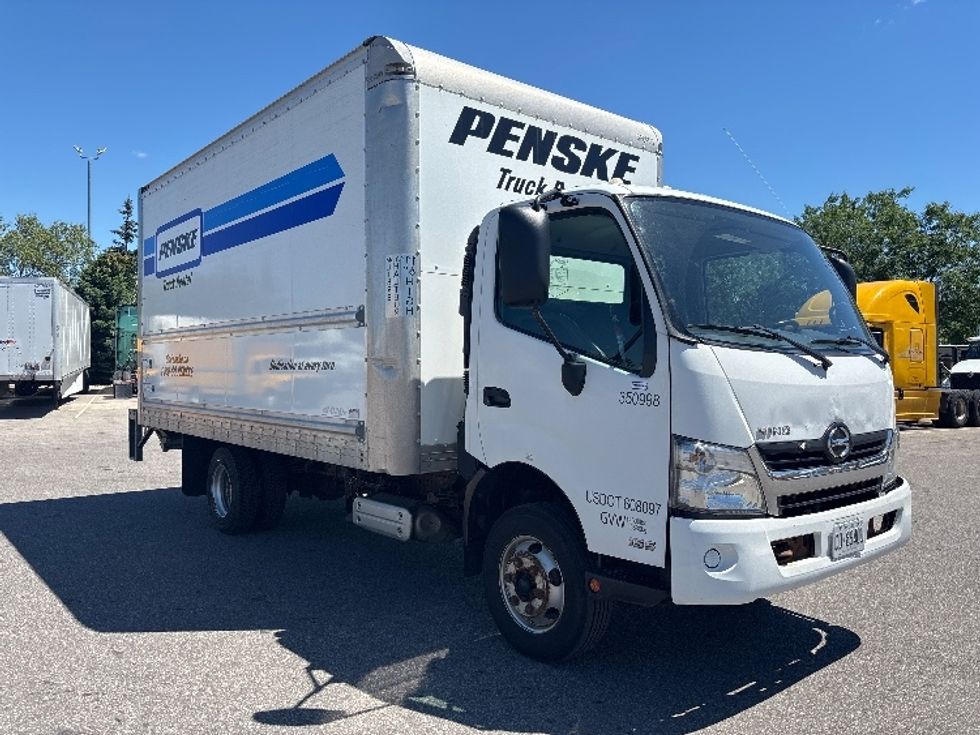 Light Duty Box Truck-Light and Medium Duty Trucks-Hino-2020-155-Brampton-ON-158,373\n\t\tkm-$ 50,250 - Image 1
