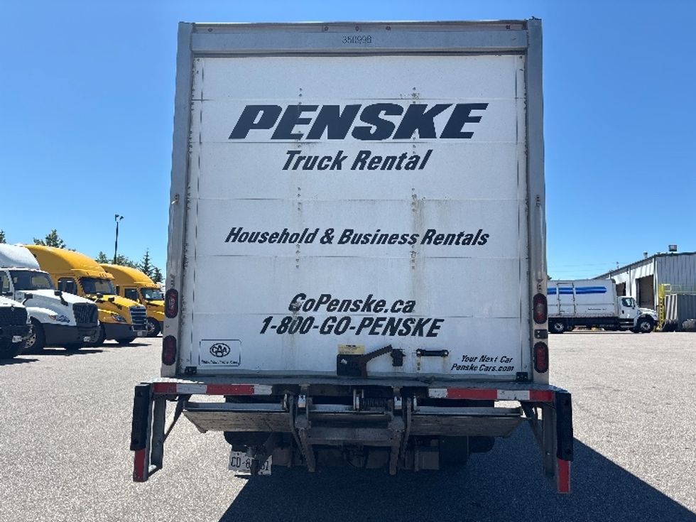 Light Duty Box Truck-Light and Medium Duty Trucks-Hino-2020-155-Brampton-ON-158,373\n\t\tkm-$ 50,250 - Image 7