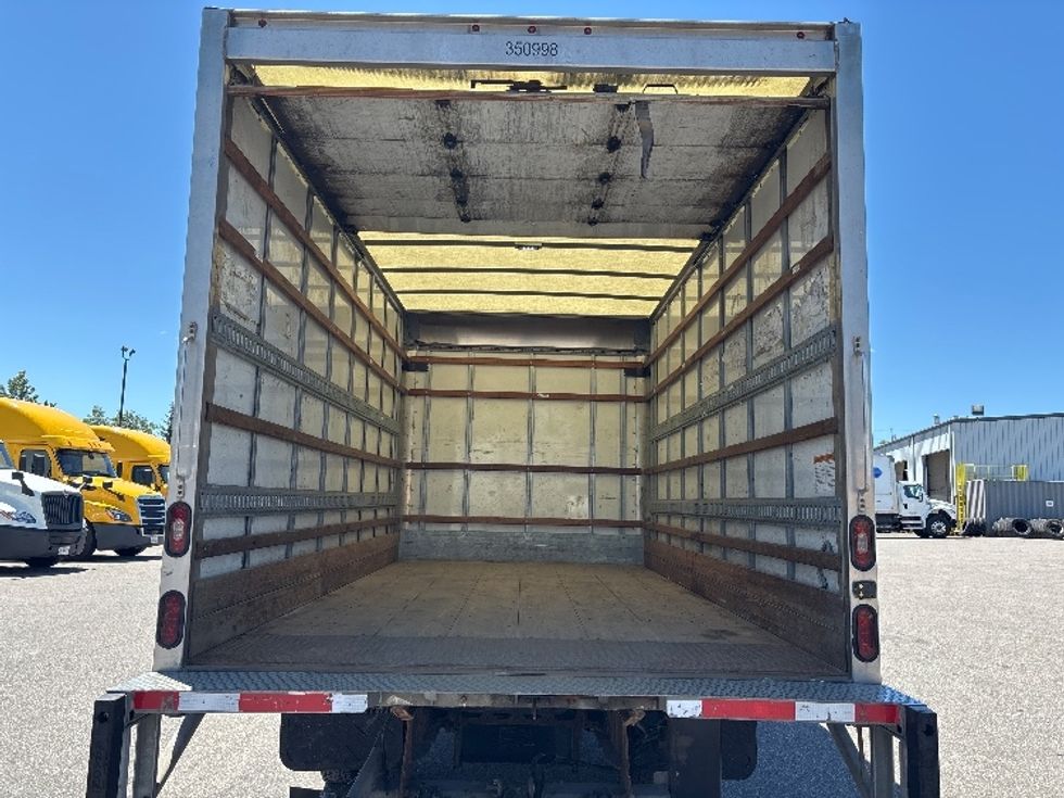 Light Duty Box Truck-Light and Medium Duty Trucks-Hino-2020-155-Brampton-ON-158,373\n\t\tkm-$ 50,250 - Image 8