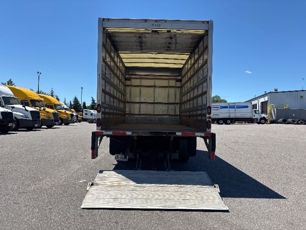 Light Duty Box Truck-Light and Medium Duty Trucks-Hino-2020-155-Brampton-ON-158,373\n\t\tkm-$ 50,250 - Image 9
