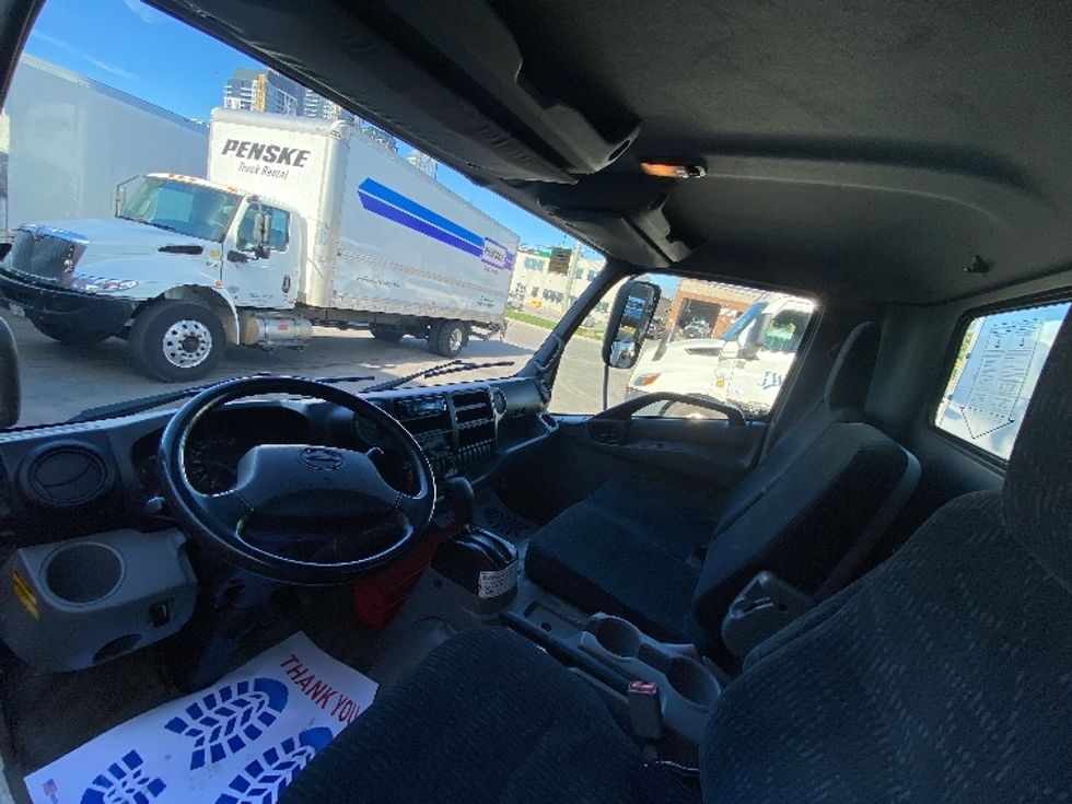 Light Duty Box Truck-Light and Medium Duty Trucks-Hino-2020-155-Brampton-ON-167,465\n\t\tkm-$ 50,250 - Image 15