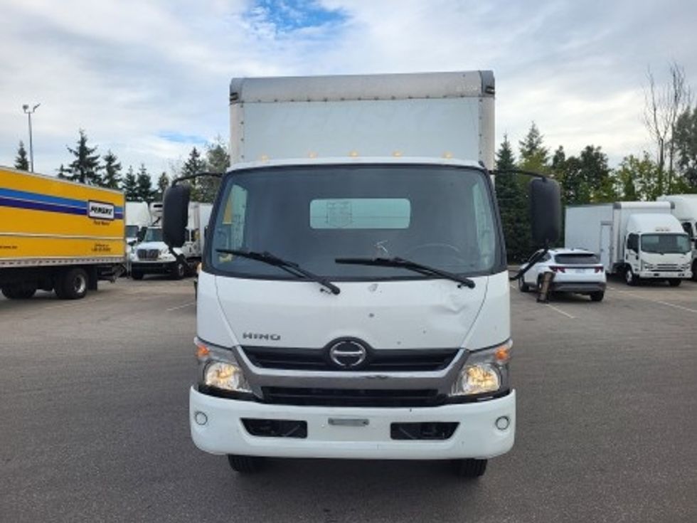 Light Duty Box Truck-Light and Medium Duty Trucks-Hino-2020-155-Brampton-ON-167,465\n\t\tkm-$ 50,250 - Image 2