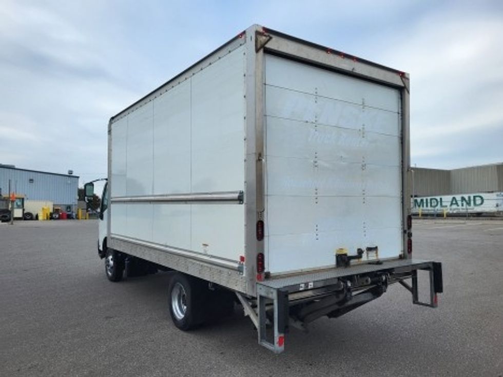 Light Duty Box Truck-Light and Medium Duty Trucks-Hino-2020-155-Brampton-ON-167,465\n\t\tkm-$ 50,250 - Image 5