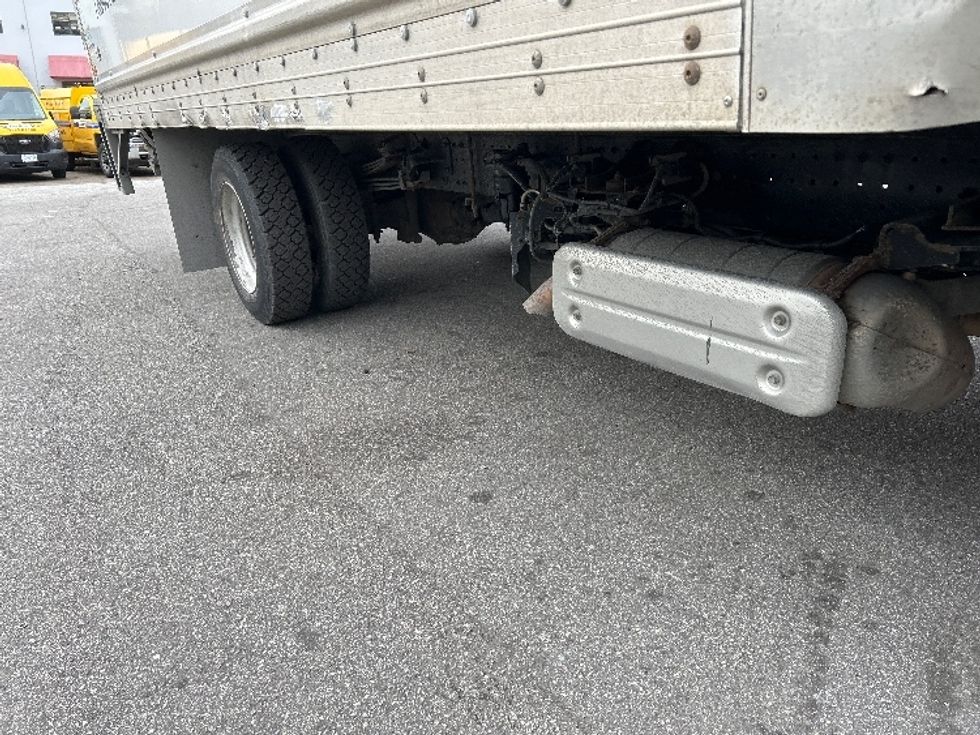 Light Duty Box Truck-Light and Medium Duty Trucks-Hino-2020-155-Burnaby-BC-138,516\n\t\tkm-$ 62,250 - Image 14