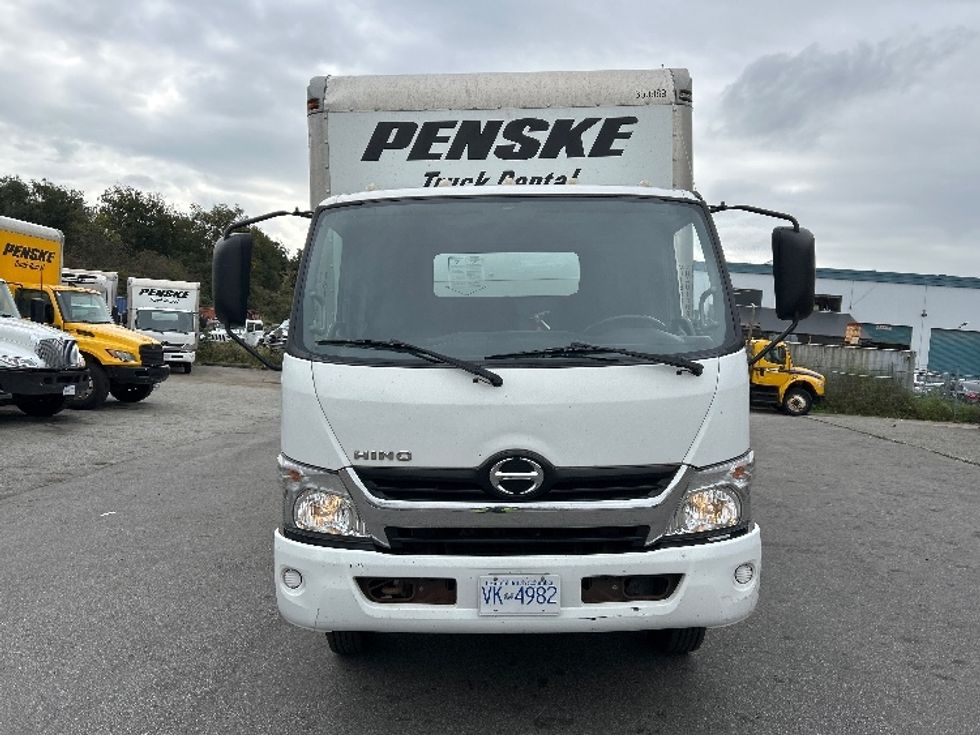 Light Duty Box Truck-Light and Medium Duty Trucks-Hino-2020-155-Burnaby-BC-138,516\n\t\tkm-$ 62,250 - Image 2