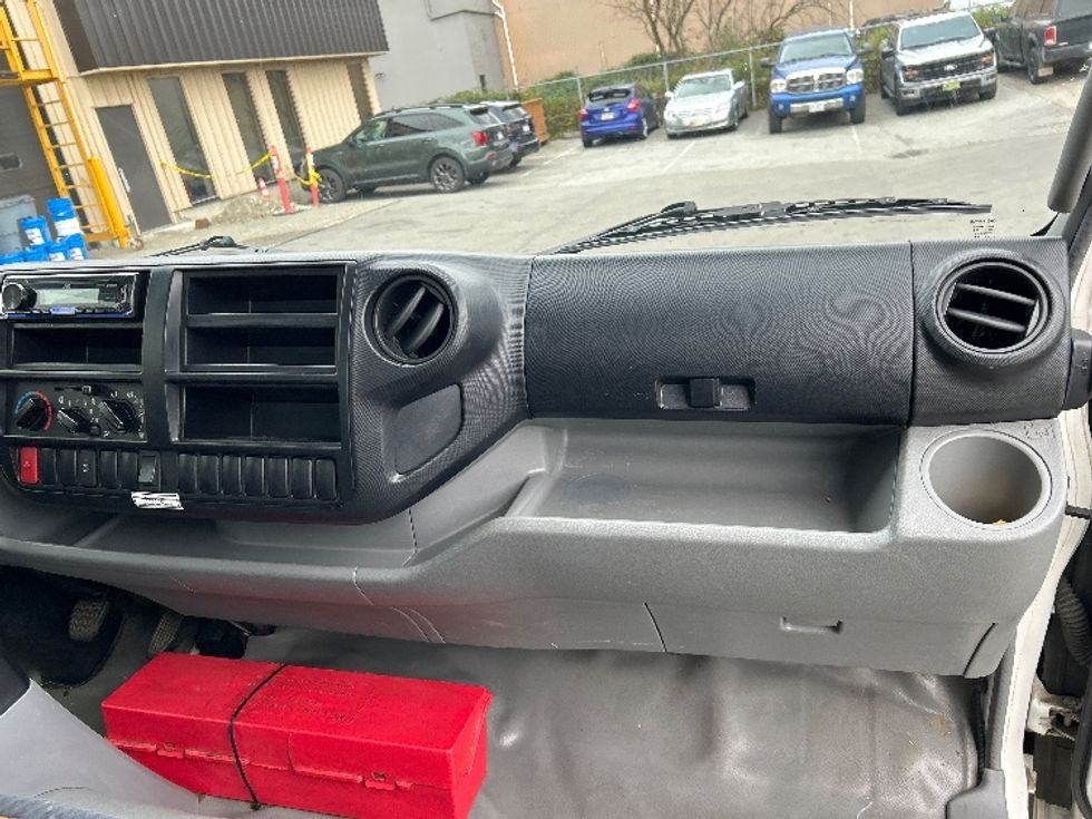 Light Duty Box Truck-Light and Medium Duty Trucks-Hino-2020-155-Burnaby-BC-138,516\n\t\tkm-$ 62,250 - Image 21