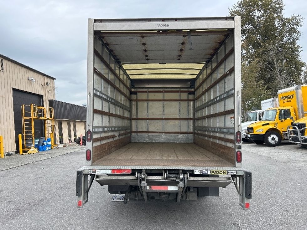 Light Duty Box Truck-Light and Medium Duty Trucks-Hino-2020-155-Burnaby-BC-138,516\n\t\tkm-$ 62,250 - Image 8