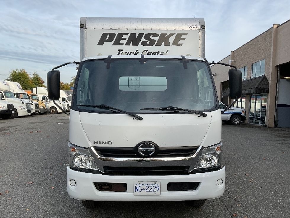 Light Duty Box Truck-Light and Medium Duty Trucks-Hino-2020-155-Burnaby-BC-158,521\n\t\tkm-$ 52,250 - Image 2