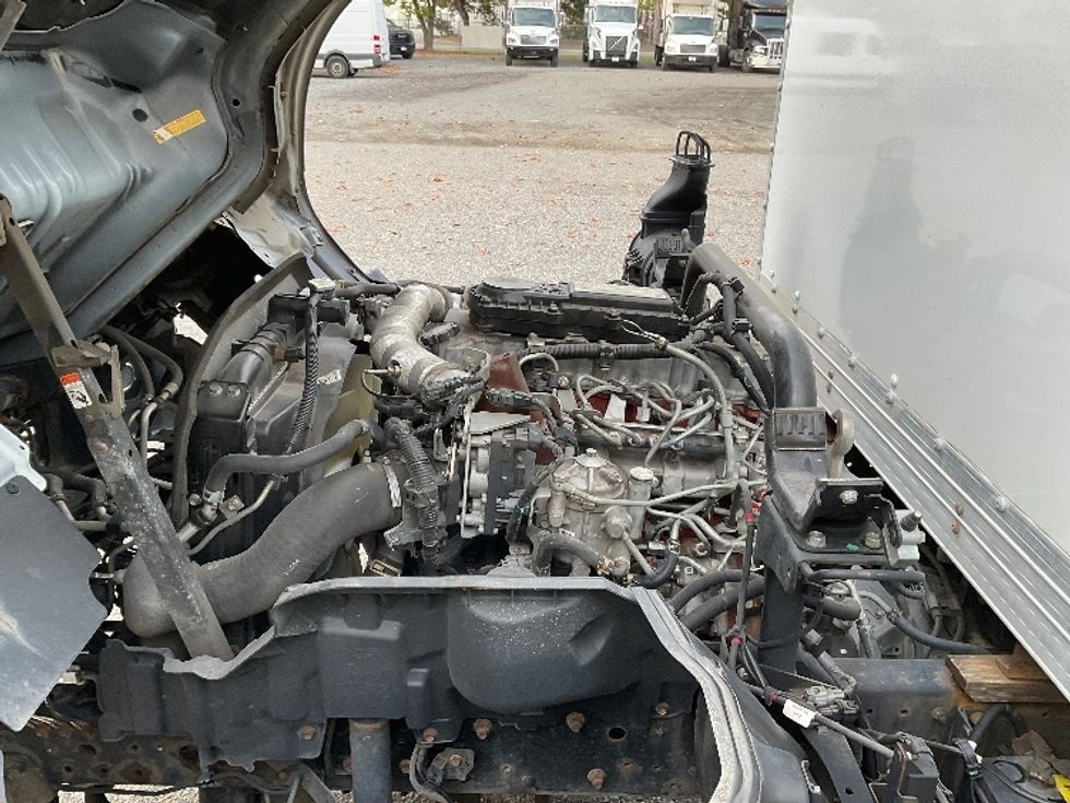 Light Duty Box Truck-Light and Medium Duty Trucks-Hino-2020-155-Burnaby-BC-158,521\n\t\tkm-$ 52,250 - Image 24