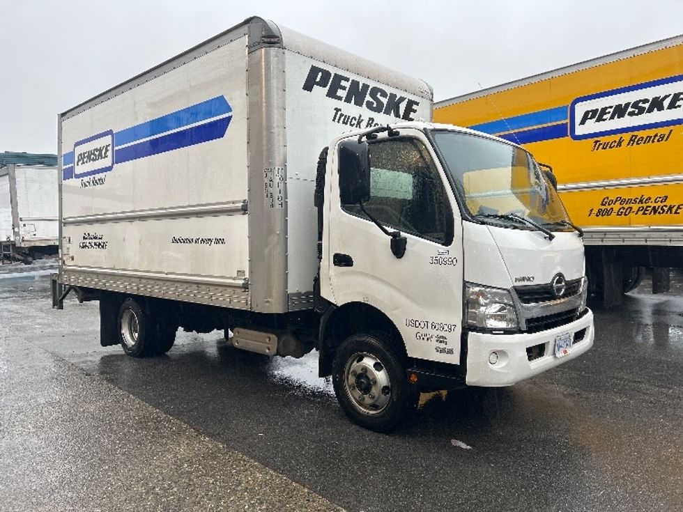Light Duty Box Truck-Light and Medium Duty Trucks-Hino-2020-155-Burnaby-BC-158,662\n\t\tkm-$ 50,500 - Image 1