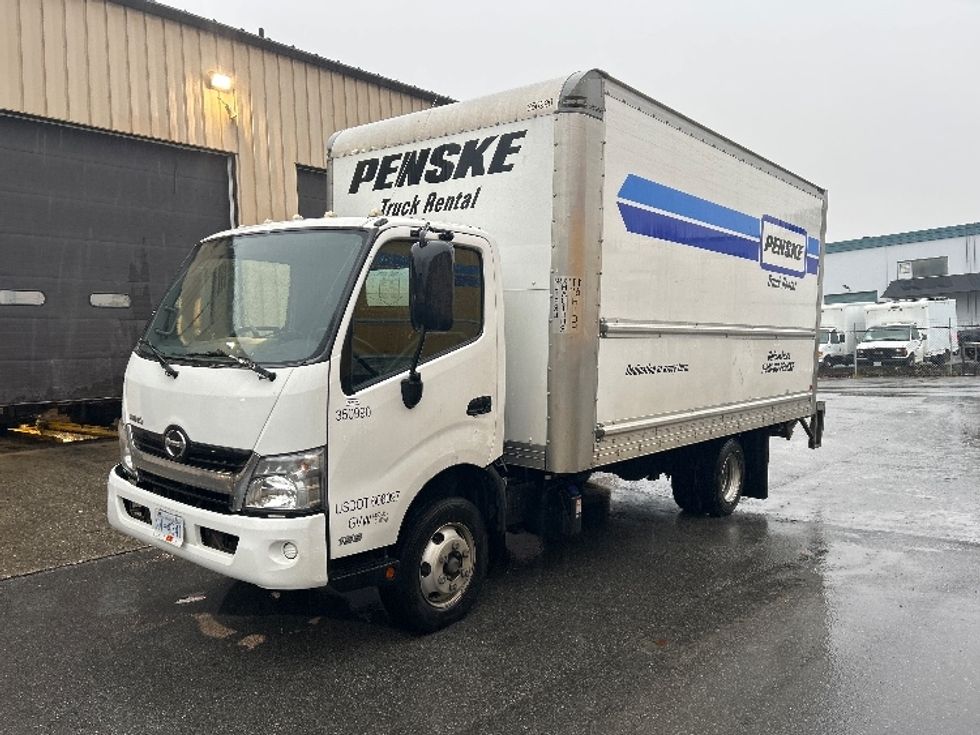 Light Duty Box Truck-Light and Medium Duty Trucks-Hino-2020-155-Burnaby-BC-158,662\n\t\tkm-$ 50,500 - Image 3