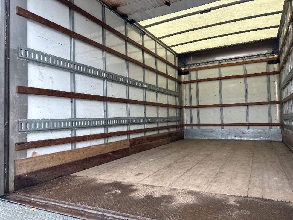 Light Duty Box Truck-Light and Medium Duty Trucks-Hino-2020-155-Burnaby-BC-170,140\n\t\tkm-$ 59,500 - Image 11