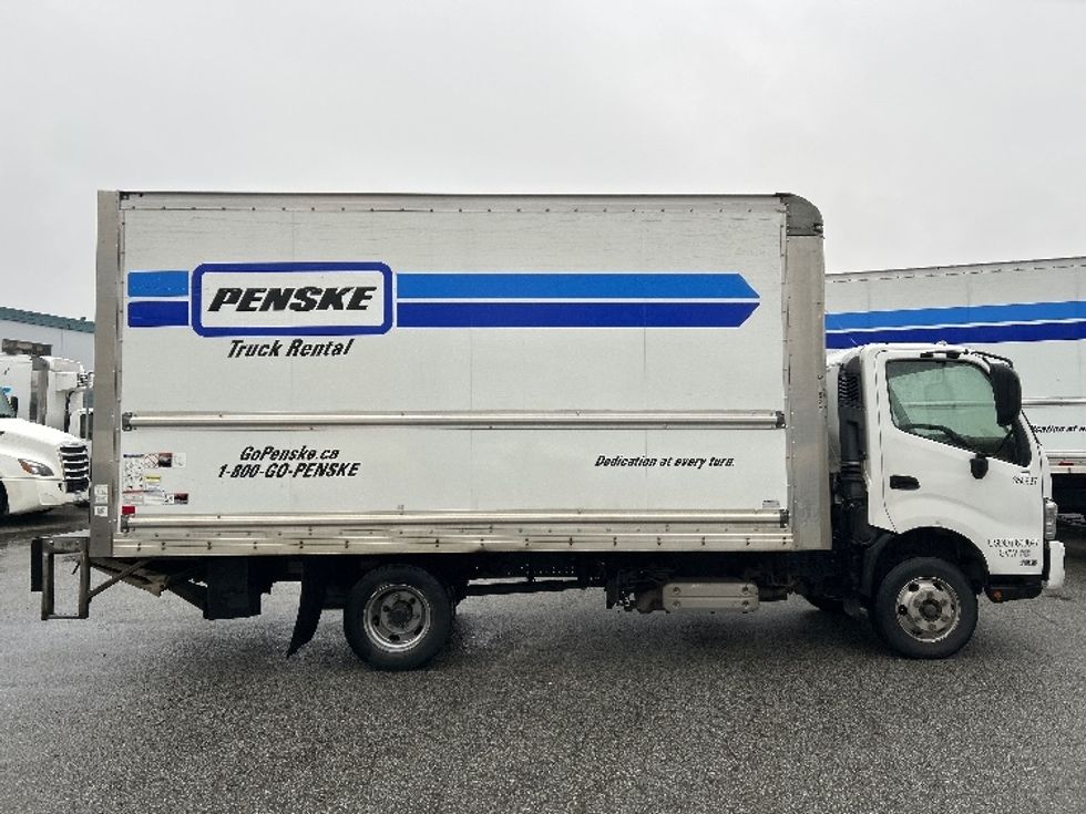 Light Duty Box Truck-Light and Medium Duty Trucks-Hino-2020-155-Burnaby-BC-170,140\n\t\tkm-$ 59,500 - Image 15