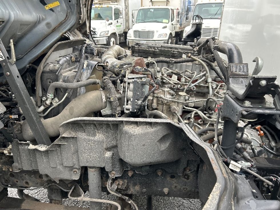 Light Duty Box Truck-Light and Medium Duty Trucks-Hino-2020-155-Burnaby-BC-170,140\n\t\tkm-$ 59,500 - Image 24