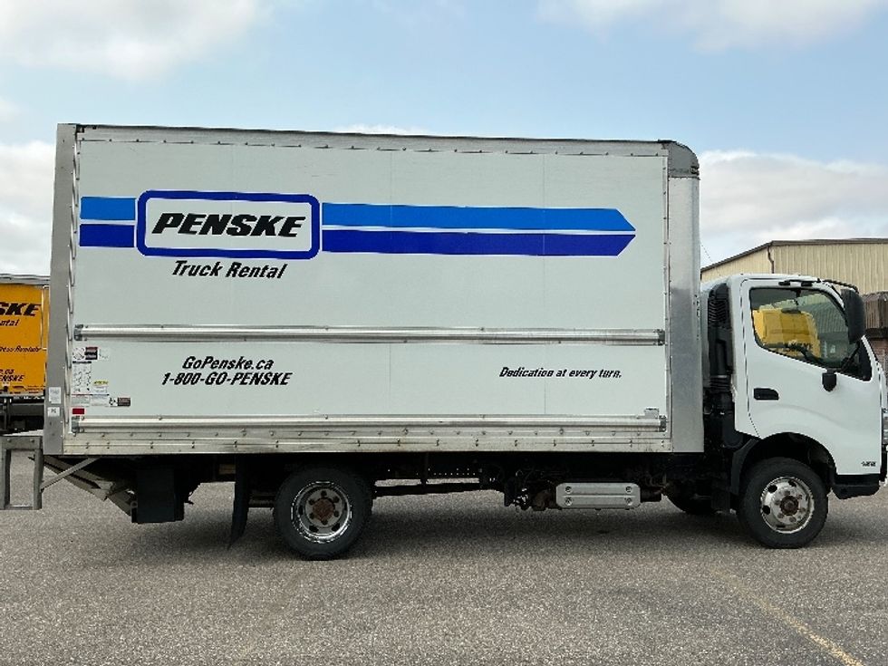 Light Duty Box Truck-Light and Medium Duty Trucks-Hino-2020-155-Calgary-AB-164,143\n\t\tkm-$ 50,750 - Image 15