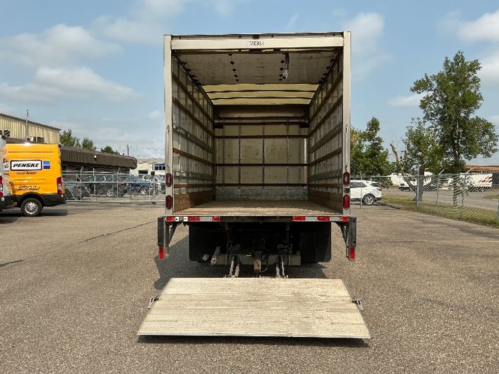 Light Duty Box Truck-Light and Medium Duty Trucks-Hino-2020-155-Calgary-AB-164,143\n\t\tkm-$ 50,750 - Image 9