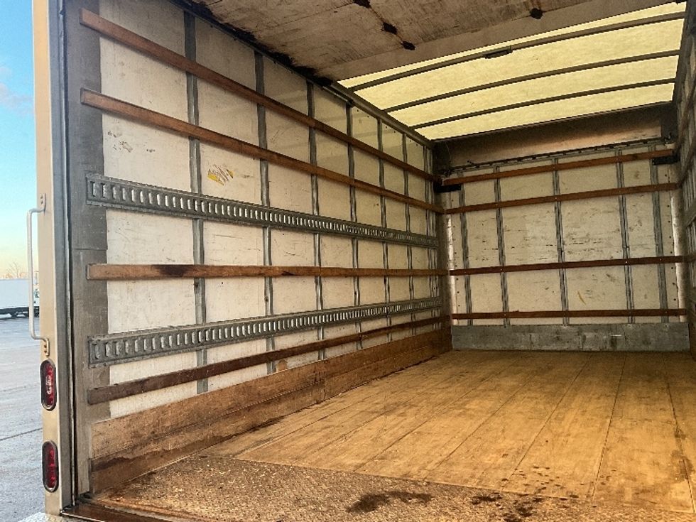 Light Duty Box Truck-Light and Medium Duty Trucks-Hino-2020-155-Cambridge-ON-205,083\n\t\tkm-$ 48,000 - Image 11