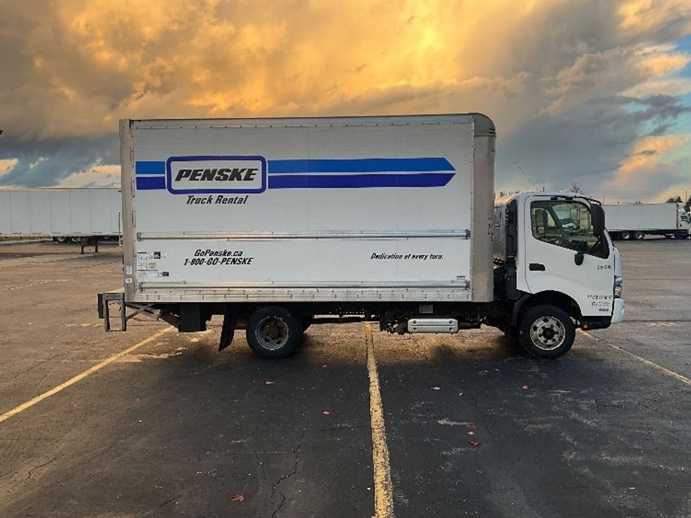 Light Duty Box Truck-Light and Medium Duty Trucks-Hino-2020-155-Cambridge-ON-205,083\n\t\tkm-$ 48,000 - Image 15