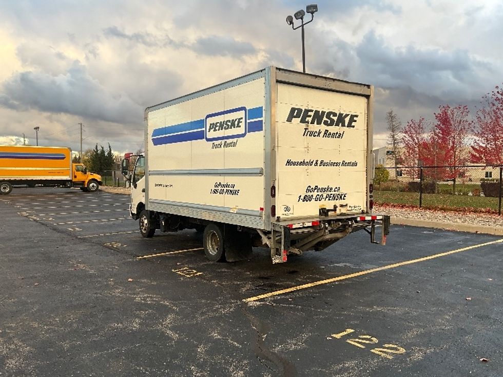 Light Duty Box Truck-Light and Medium Duty Trucks-Hino-2020-155-Cambridge-ON-205,083\n\t\tkm-$ 48,000 - Image 6