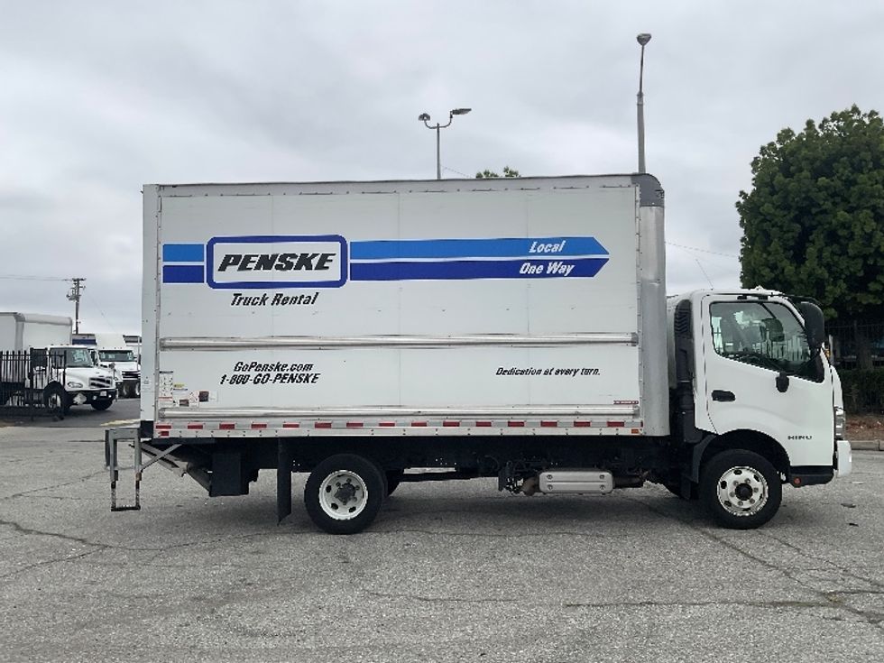 Light Duty Box Truck-Light and Medium Duty Trucks-Hino-2020-155-Carson-CA-87,090\n\t\tmiles-$ 46,750 - Image 15
