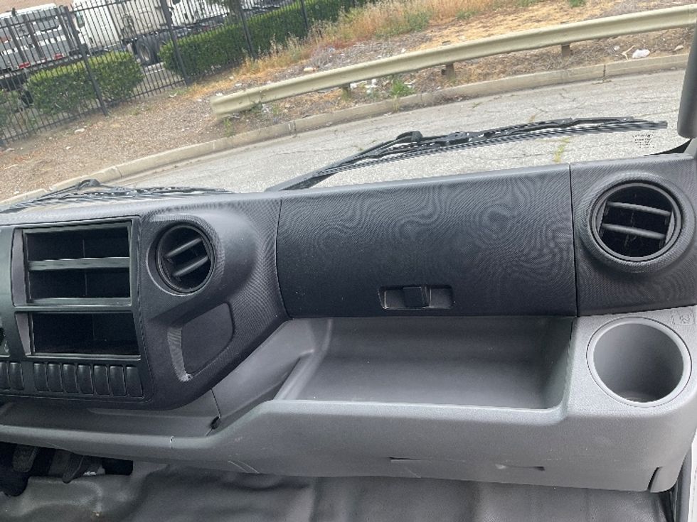 Light Duty Box Truck-Light and Medium Duty Trucks-Hino-2020-155-Carson-CA-87,090\n\t\tmiles-$ 46,750 - Image 21