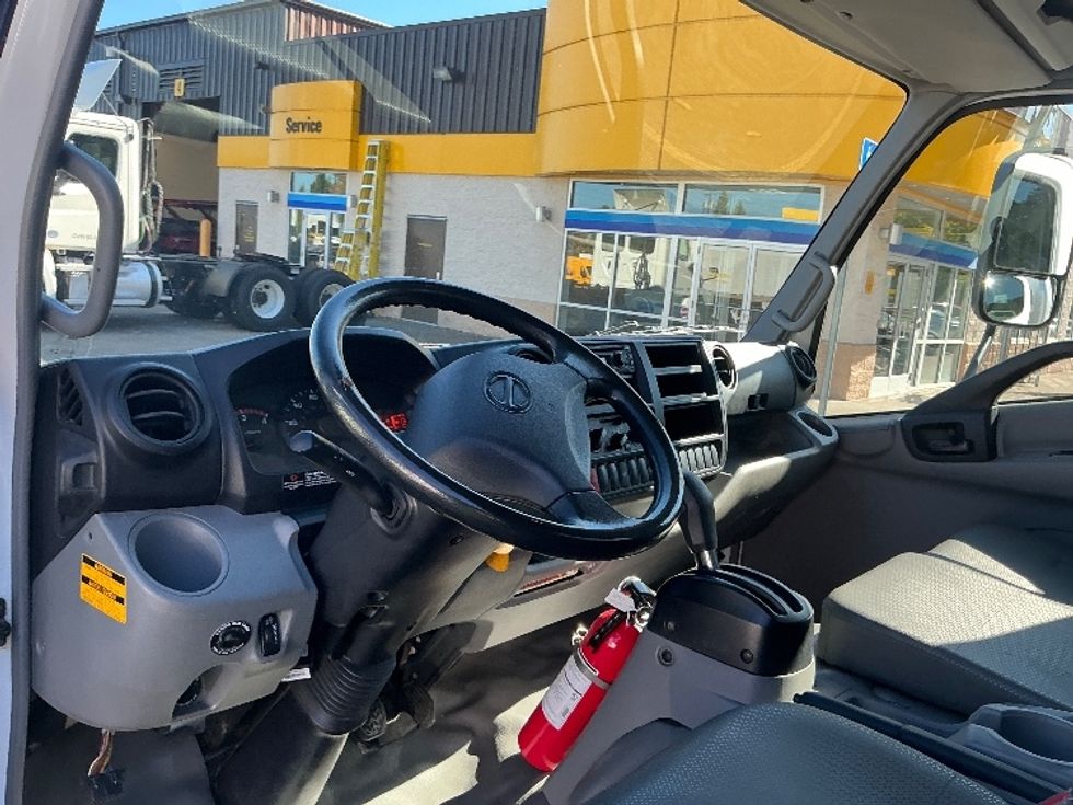 Light Duty Box Truck-Light and Medium Duty Trucks-Hino-2020-155-Clackamas-OR-94,036\n\t\tmiles-$ 44,500 - Image 17