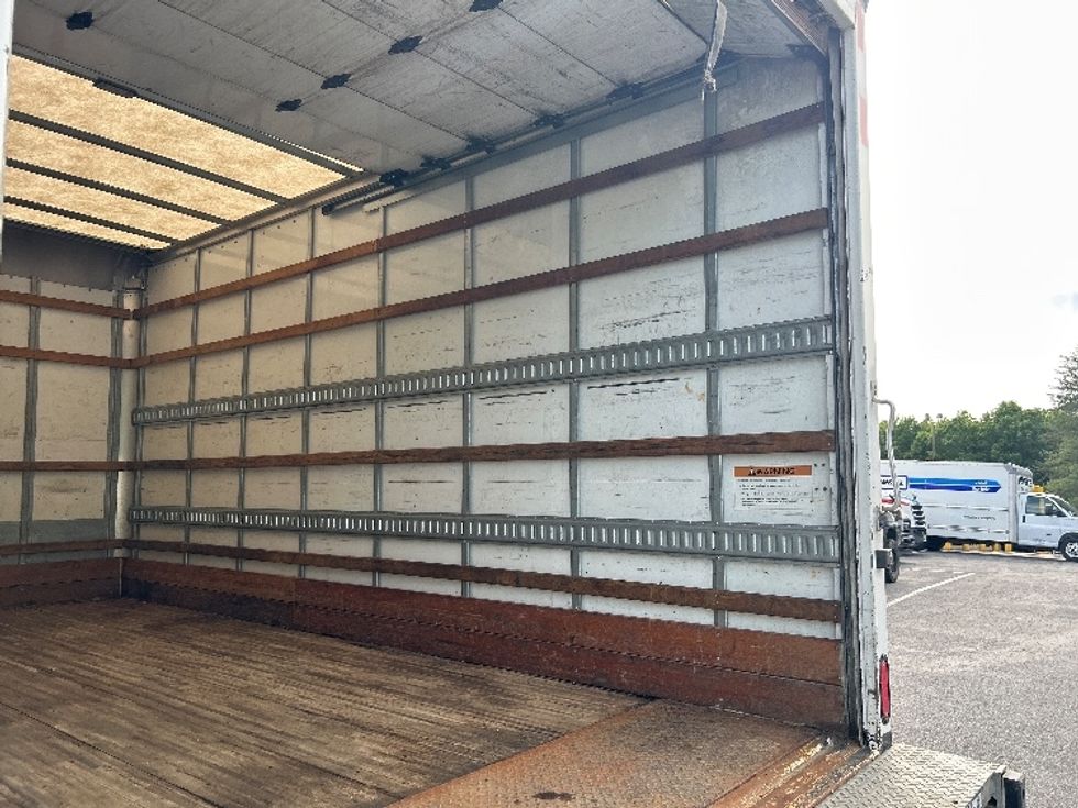Light Duty Box Truck-Light and Medium Duty Trucks-Hino-2020-155-Concord-NC-126,696\n\t\tmiles-$ 37,750 - Image 12