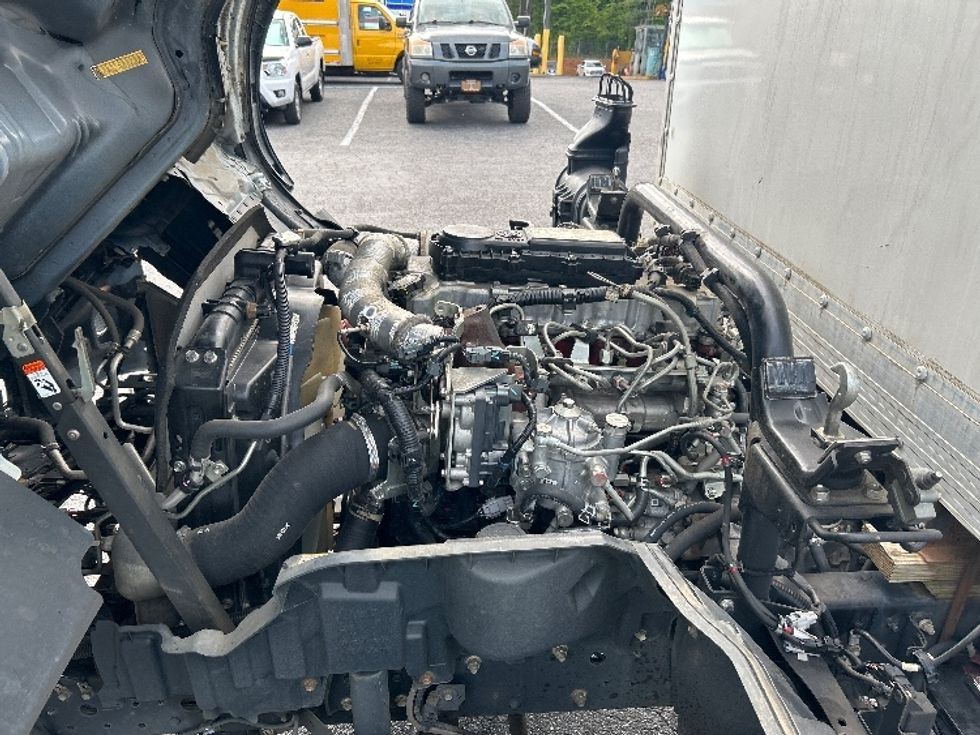 Light Duty Box Truck-Light and Medium Duty Trucks-Hino-2020-155-Concord-NC-126,696\n\t\tmiles-$ 37,750 - Image 23