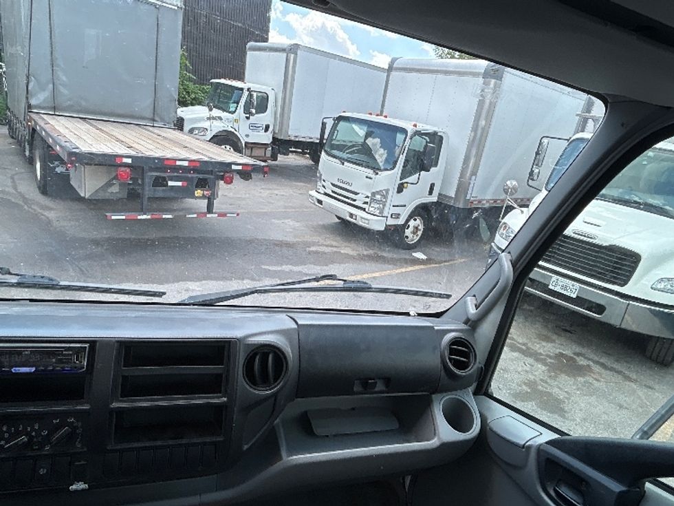 Light Duty Box Truck-Light and Medium Duty Trucks-Hino-2020-155-Concord-ON-181,722\n\t\tkm-$ 48,250 - Image 19