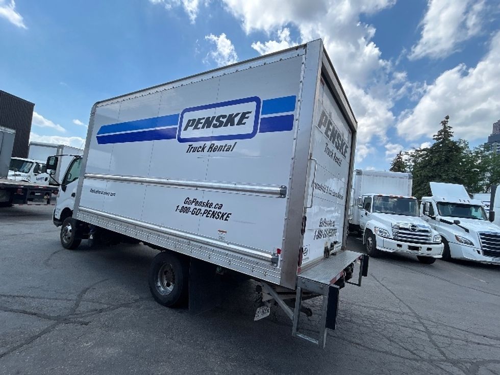 Light Duty Box Truck-Light and Medium Duty Trucks-Hino-2020-155-Concord-ON-181,722\n\t\tkm-$ 48,250 - Image 5