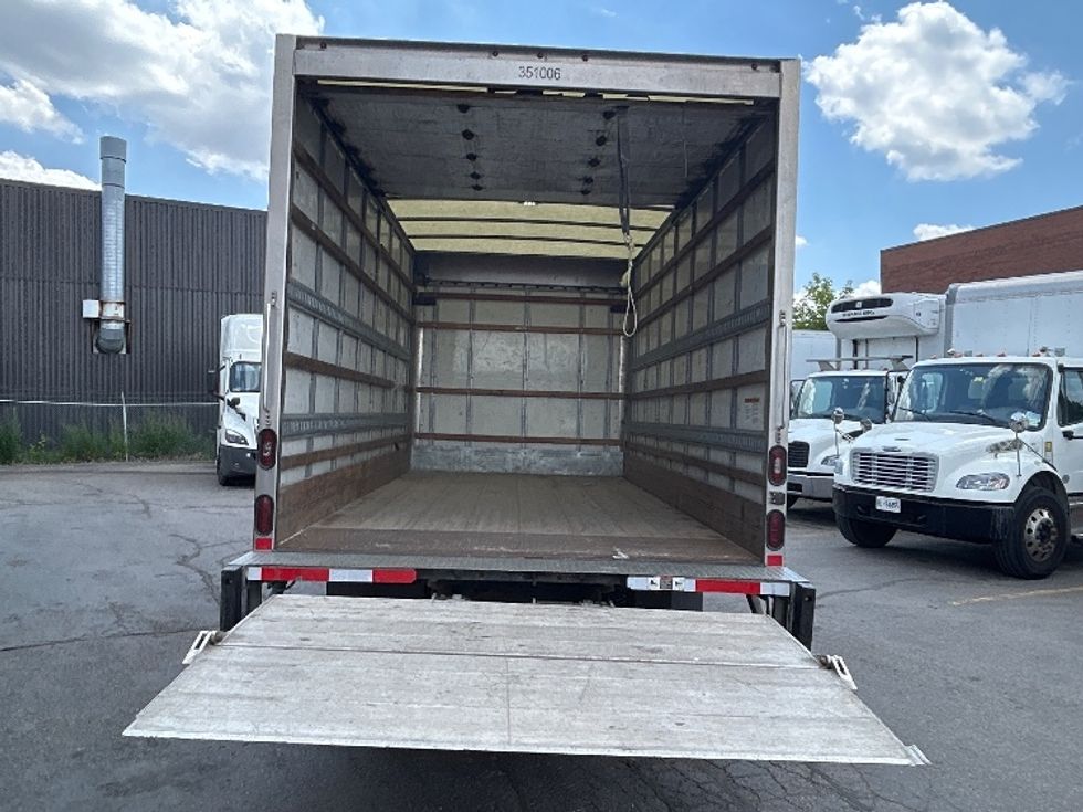 Light Duty Box Truck-Light and Medium Duty Trucks-Hino-2020-155-Concord-ON-181,722\n\t\tkm-$ 48,250 - Image 7