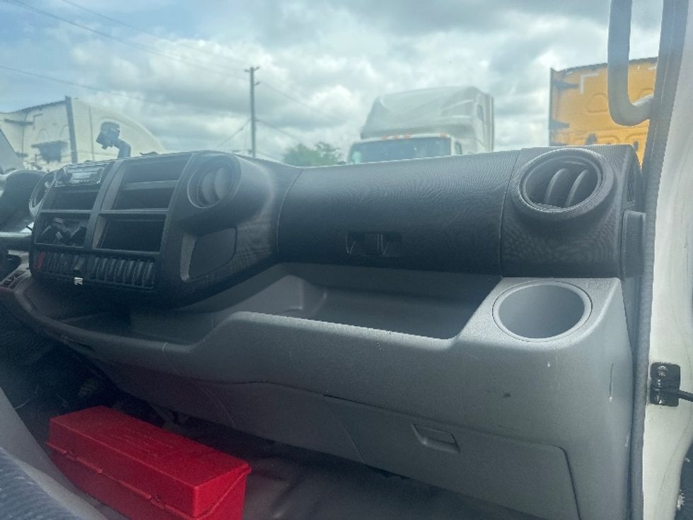 Light Duty Box Truck-Light and Medium Duty Trucks-Hino-2020-155-Concord-ON-187,283\n\t\tkm-$ 50,000 - Image 21