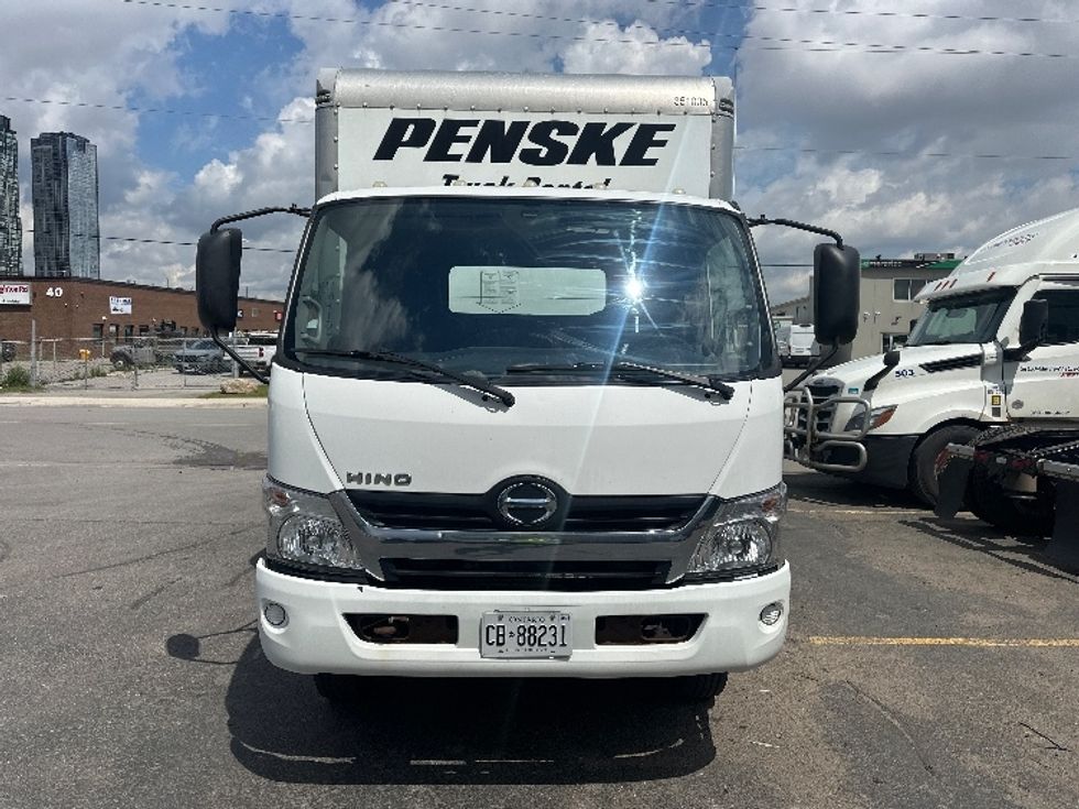 Light Duty Box Truck-Light and Medium Duty Trucks-Hino-2020-155-Concord-ON-221,617\n\t\tkm-$ 46,250 - Image 2