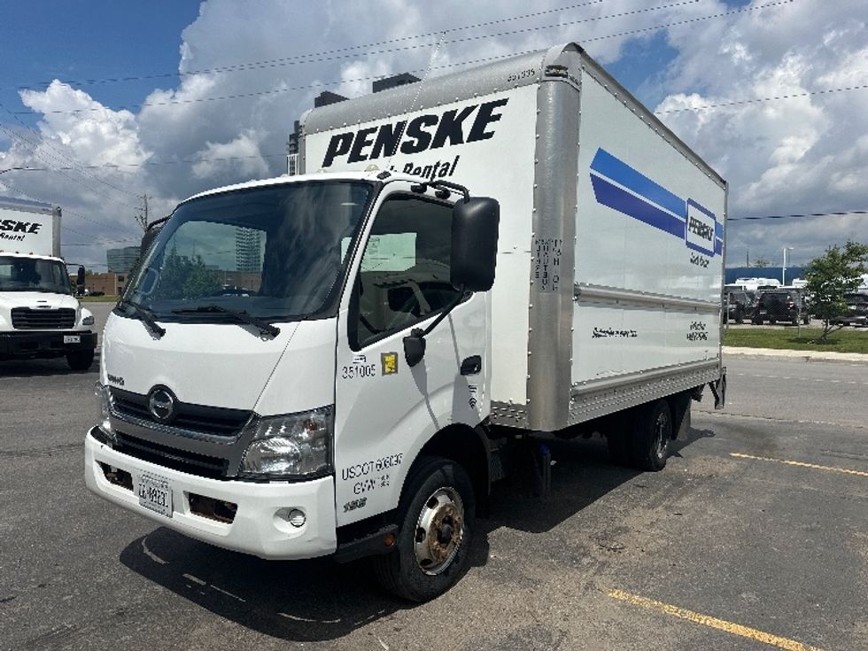 Light Duty Box Truck-Light and Medium Duty Trucks-Hino-2020-155-Concord-ON-221,617\n\t\tkm-$ 46,250 - Image 3