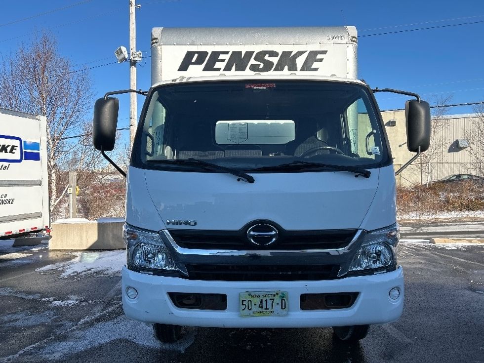 Light Duty Box Truck-Light and Medium Duty Trucks-Hino-2020-155-Dartmouth-NS-142,064\n\t\tkm-$ 52,000 - Image 2