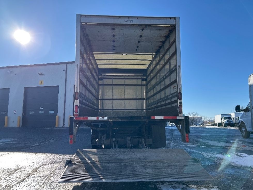 Light Duty Box Truck-Light and Medium Duty Trucks-Hino-2020-155-Dartmouth-NS-142,064\n\t\tkm-$ 52,000 - Image 9