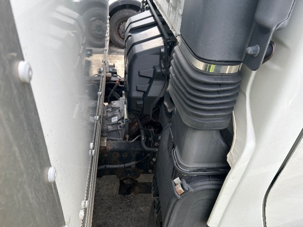 Light Duty Box Truck-Light and Medium Duty Trucks-Hino-2020-155-Dartmouth-NS-171,839\n\t\tkm-$ 50,000 - Image 23