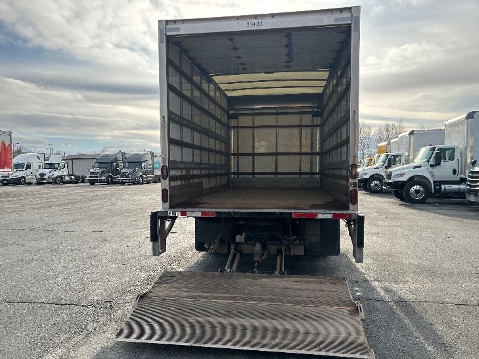 Light Duty Box Truck-Light and Medium Duty Trucks-Hino-2020-155-Dartmouth-NS-171,839\n\t\tkm-$ 50,000 - Image 9