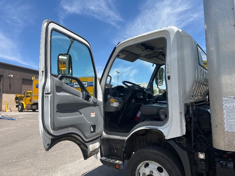 Light Duty Box Truck-Light and Medium Duty Trucks-Hino-2020-155-Denver-CO-82,380\n\t\tmiles-$ 50,000 - Image 16