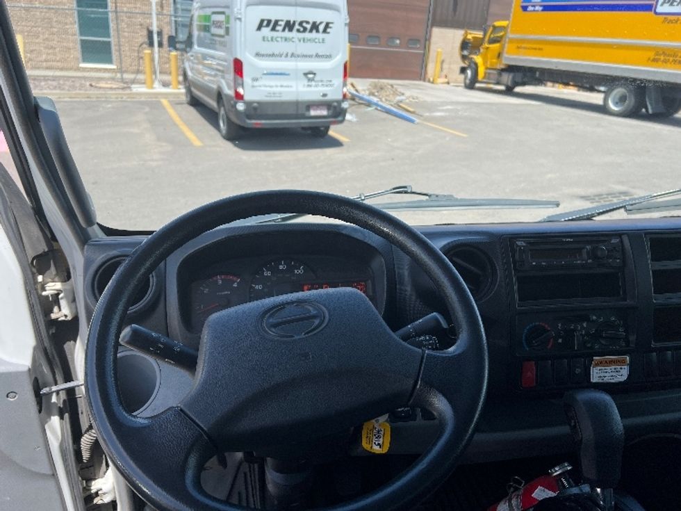 Light Duty Box Truck-Light and Medium Duty Trucks-Hino-2020-155-Denver-CO-82,380\n\t\tmiles-$ 50,000 - Image 18