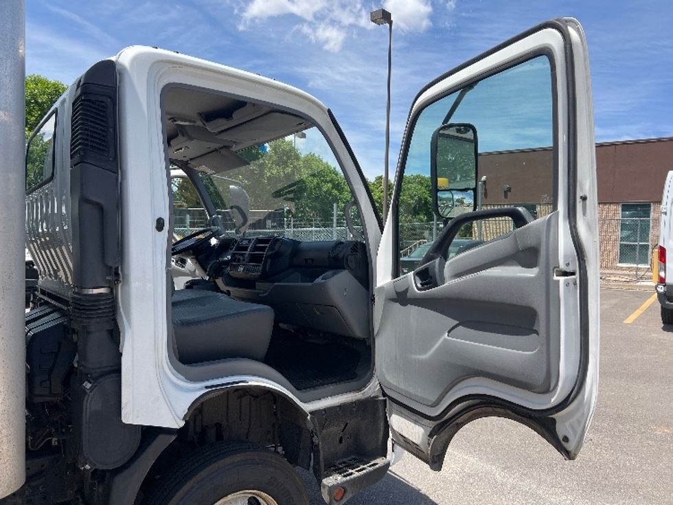 Light Duty Box Truck-Light and Medium Duty Trucks-Hino-2020-155-Denver-CO-82,380\n\t\tmiles-$ 50,000 - Image 20