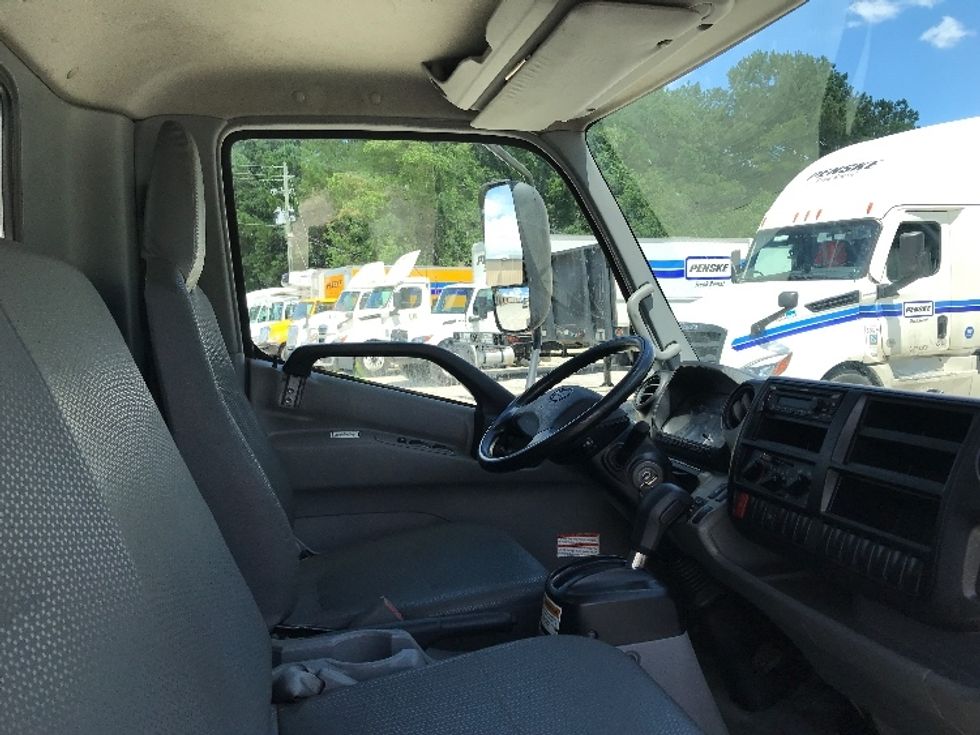 Light Duty Box Truck-Light and Medium Duty Trucks-Hino-2020-155-East Chicago-IN-97,727\n\t\tmiles-$ 38,500 - Image 22