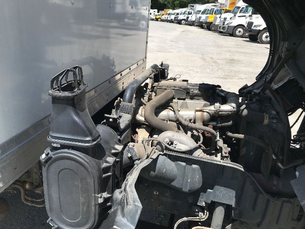 Light Duty Box Truck-Light and Medium Duty Trucks-Hino-2020-155-East Chicago-IN-97,727\n\t\tmiles-$ 38,500 - Image 23