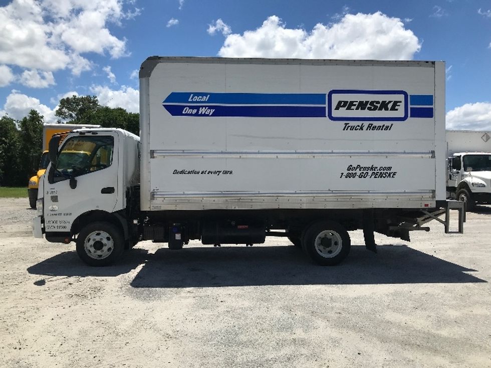 Light Duty Box Truck-Light and Medium Duty Trucks-Hino-2020-155-East Chicago-IN-97,727\n\t\tmiles-$ 38,500 - Image 4